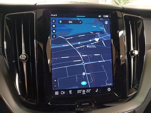 Volvo XC60 11 of 14