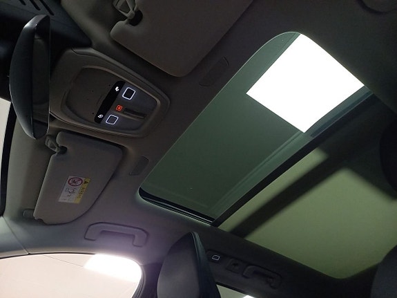 Volvo XC60 9 of 14