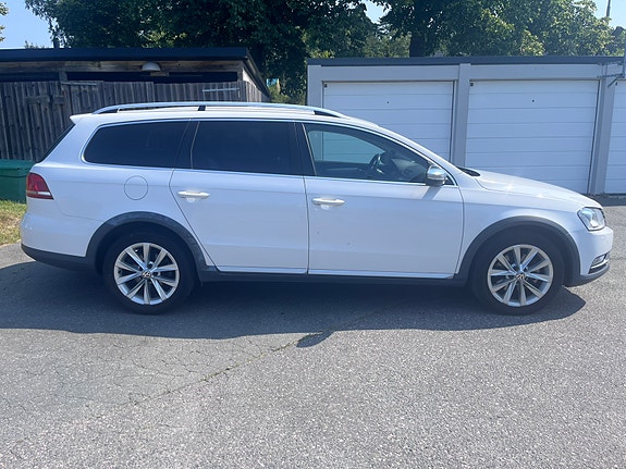 Volkswagen Passat Alltrack 5 of 5