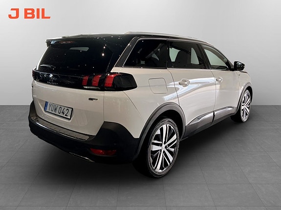 Peugeot 5008 3 of 15