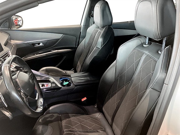 Peugeot 5008 4 of 15