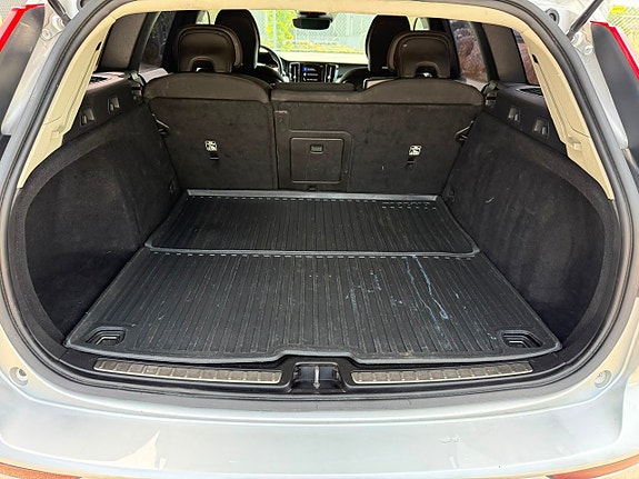 Volvo V60 23 of 23