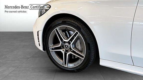 Mercedes-Benz C300 de 9 of 22