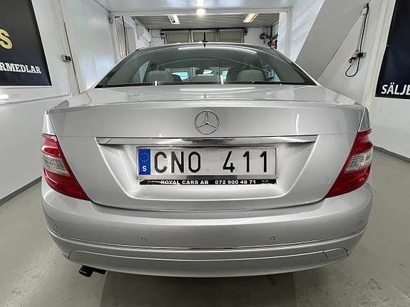 Mercedes-Benz C180 5 of 22