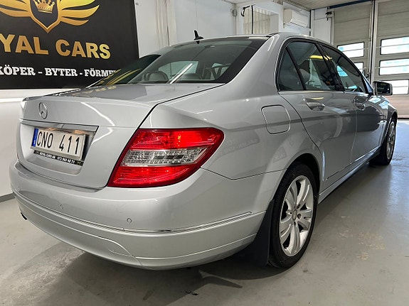 Mercedes-Benz C180 3 of 22