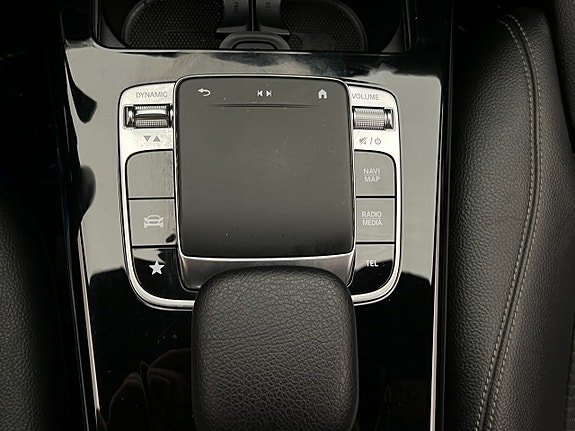 Mercedes-Benz A200 25 of 30