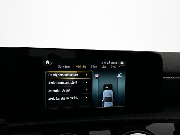 Mercedes-Benz A200 22 of 30
