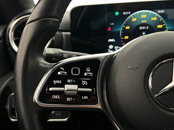 Mercedes-Benz A200 18 of 30