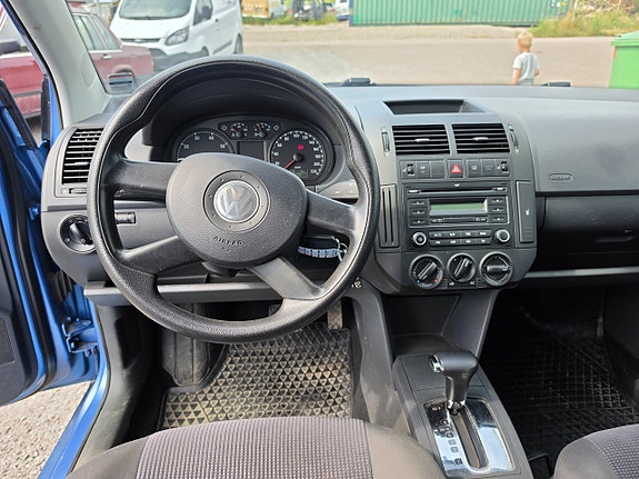 Volkswagen Polo 7 of 8