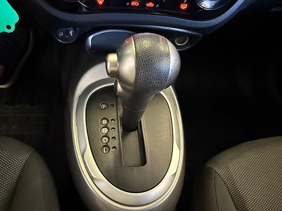 Nissan Juke 11 of 14