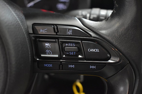 Toyota Yaris 17 of 21