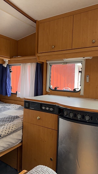 Dethleffs Camper 420 T 9 of 12