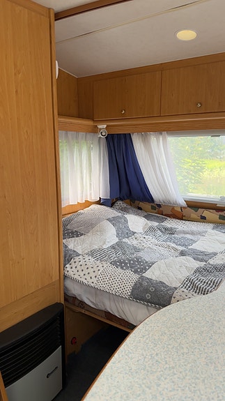 Dethleffs Camper 420 T 2 of 12