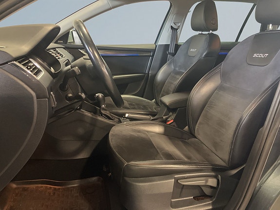 Skoda Octavia Scout 7 of 21