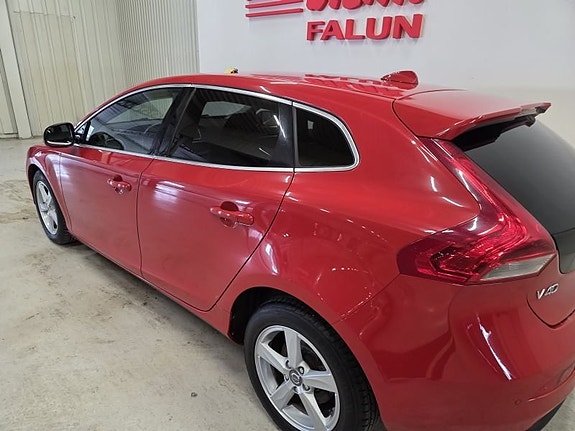 Volvo V40 9 of 10