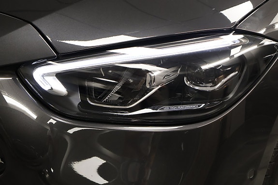 Mercedes-Benz C300 e 8 of 26