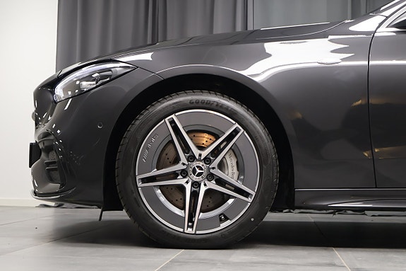 Mercedes-Benz C300 e 5 of 5