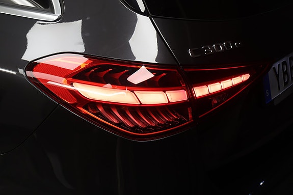 Mercedes-Benz C300 e 9 of 26