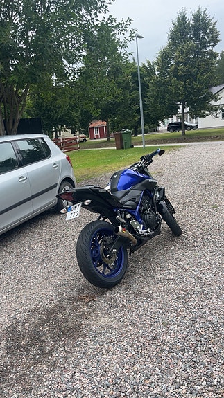 Yamaha MT-03 3 of 4