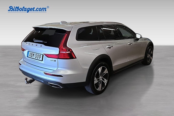 Volvo V60 Cross Country 5 of 5