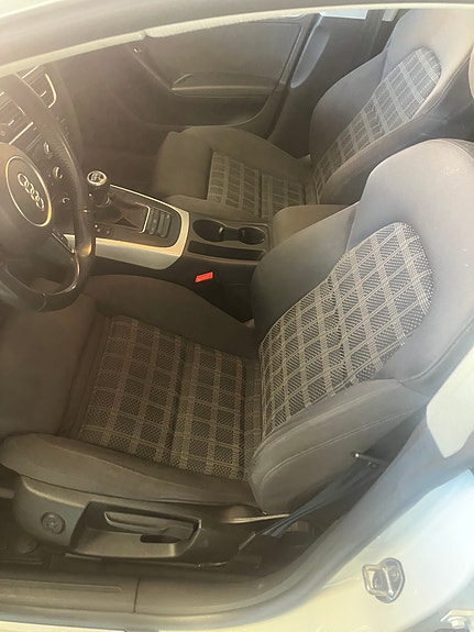 Audi A5 4 of 5