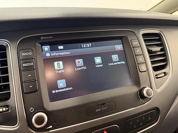 Kia Carens 16 of 18