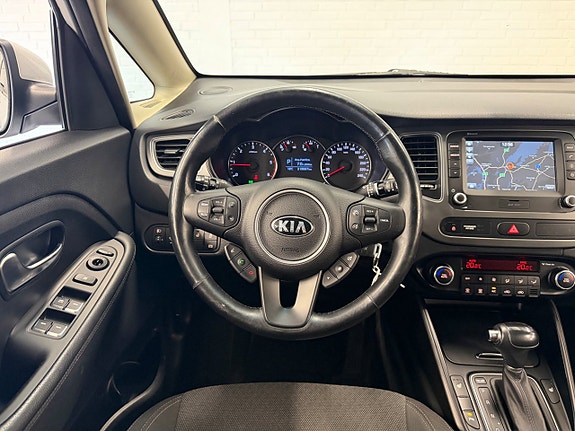 Kia Carens 12 of 18