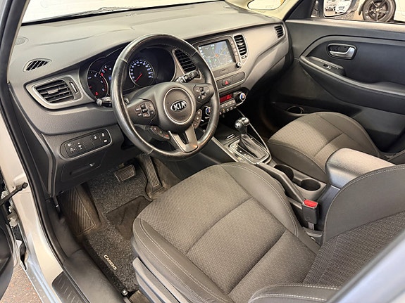 Kia Carens 5 of 5