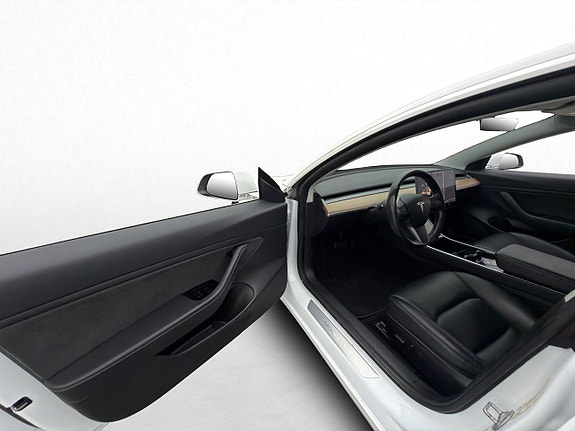 Tesla Model 3 10 of 30