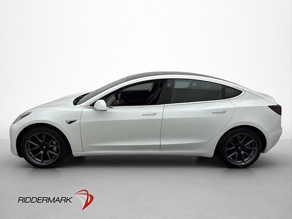 Tesla Model 3 8 of 30