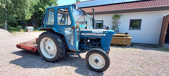 Ford 2000 3 of 10