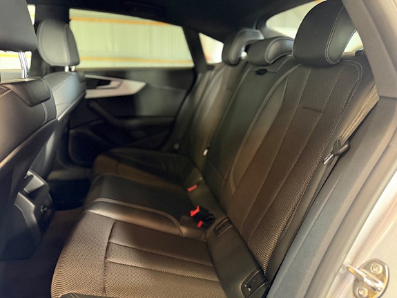 Audi A5 9 of 20