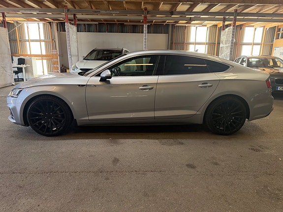 Audi A5 2 of 5