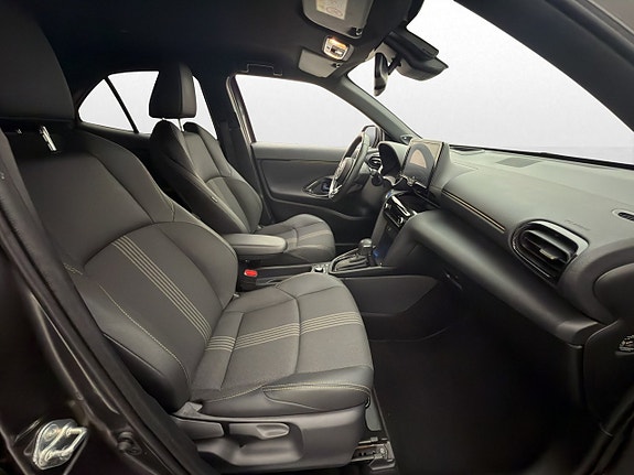 Toyota Yaris Cross 8 of 30