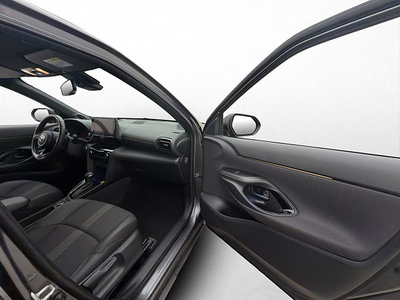 Toyota Yaris Cross 9 of 30