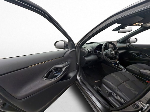 Toyota Yaris Cross 15 of 30