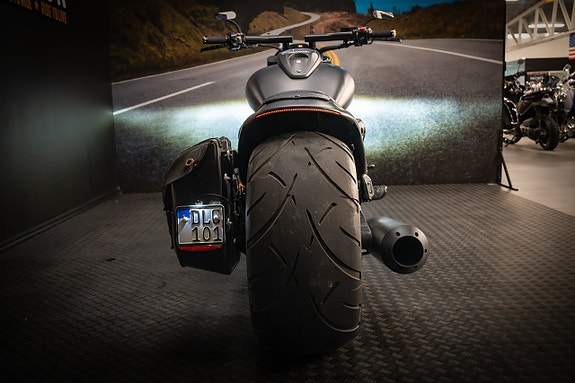 Suzuki M1800R Intruder VZR1800 6 of 12