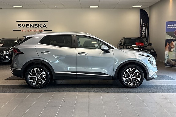 Kia Sportage 2 of 5