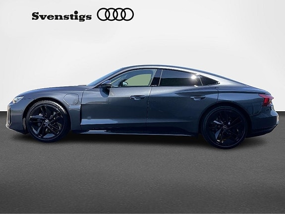 Audi e-tron GT 4 of 17