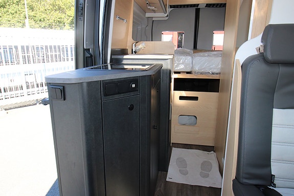 Sunlight Cliff 4X4 Greentrek 590 Green Trek 165 hk Solpanel 180 ah Lithium 11 of 17