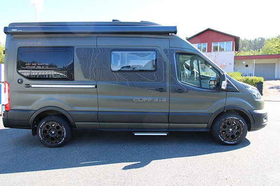 Sunlight Cliff 4X4 Greentrek 590 Green Trek 165 hk Solpanel 180 ah Lithium 2 of 17