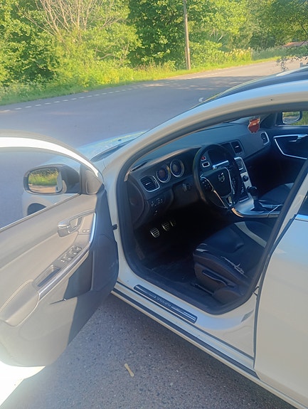 Volvo V60 5 of 5