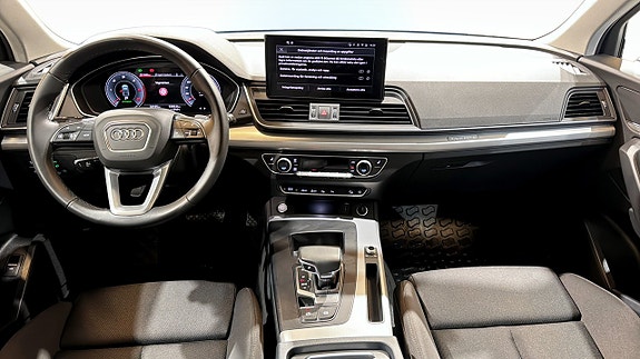 Audi Q5 10 of 21