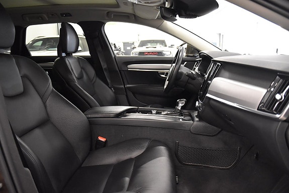 Volvo V90 12 of 26
