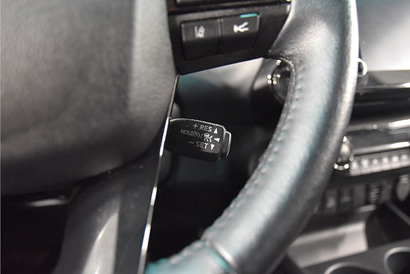 Toyota HiLux 12 of 21
