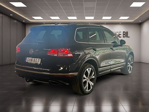 Volkswagen Touareg 5 of 5