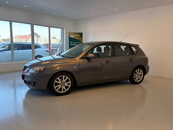 Mazda 3 2 of 5