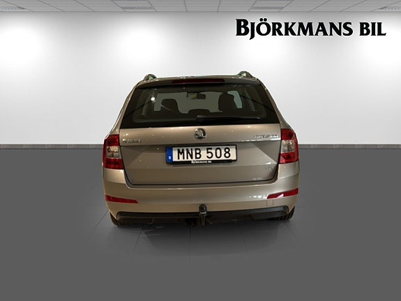 Skoda Octavia 5 of 14