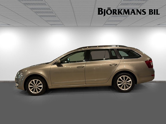 Skoda Octavia 4 of 14