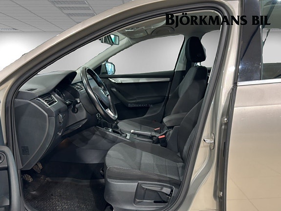 Skoda Octavia 8 of 14